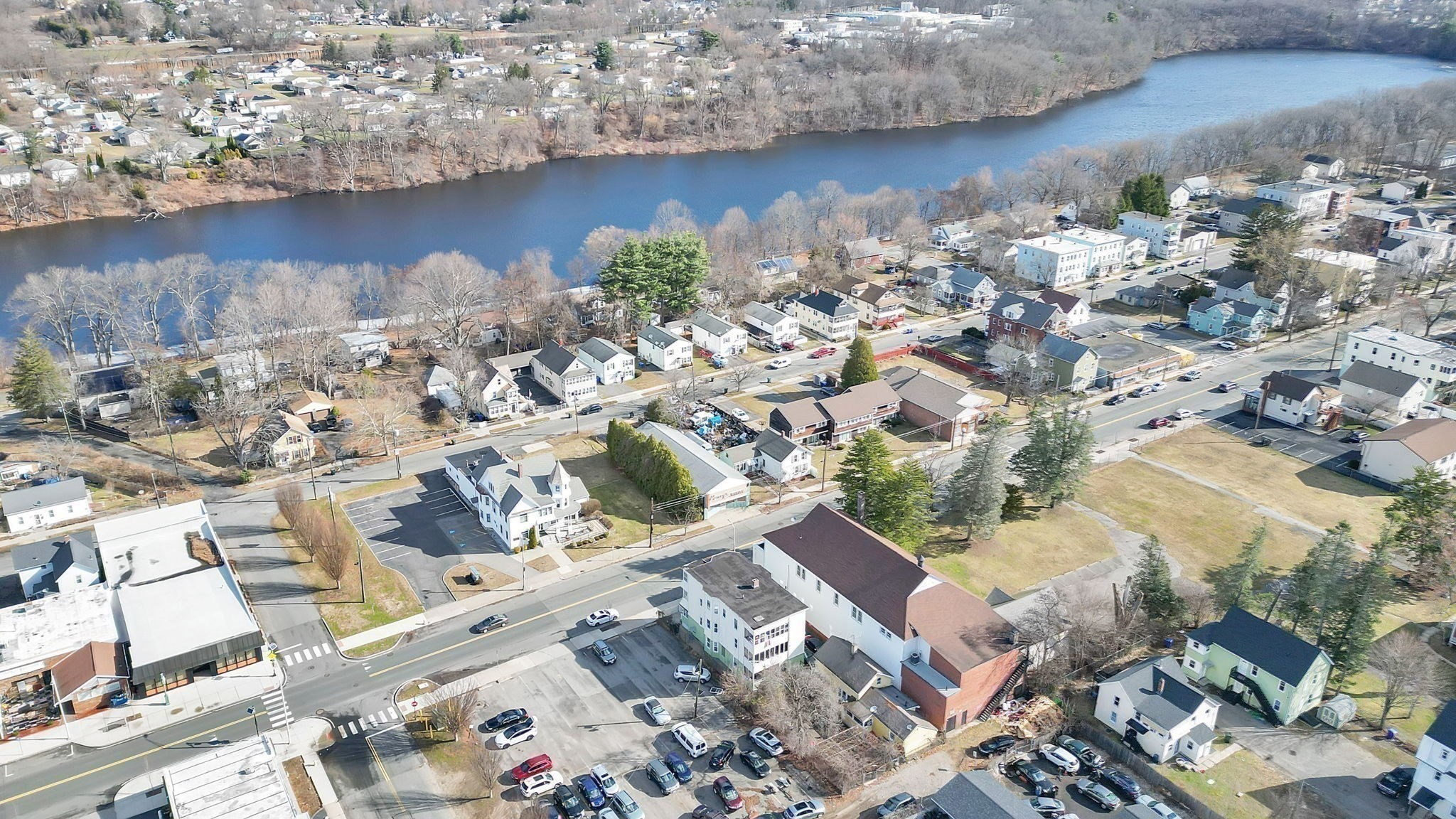 201 Main St Property Photo 25