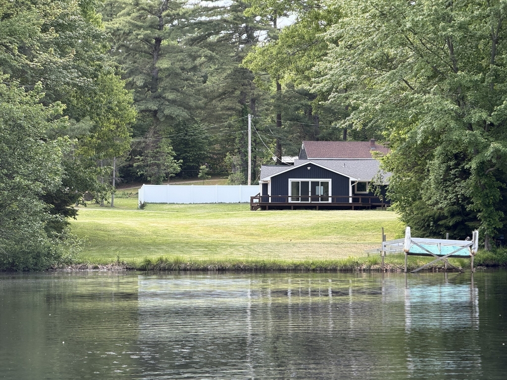 241 Mashapaug Road Property Photo 1
