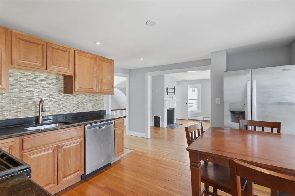 52 Pleasant Street Property Photo 7