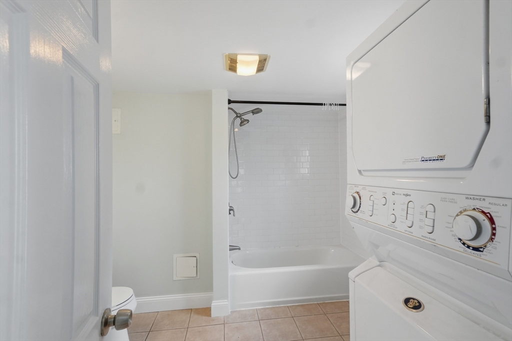 52 Pleasant Street Property Photo 14