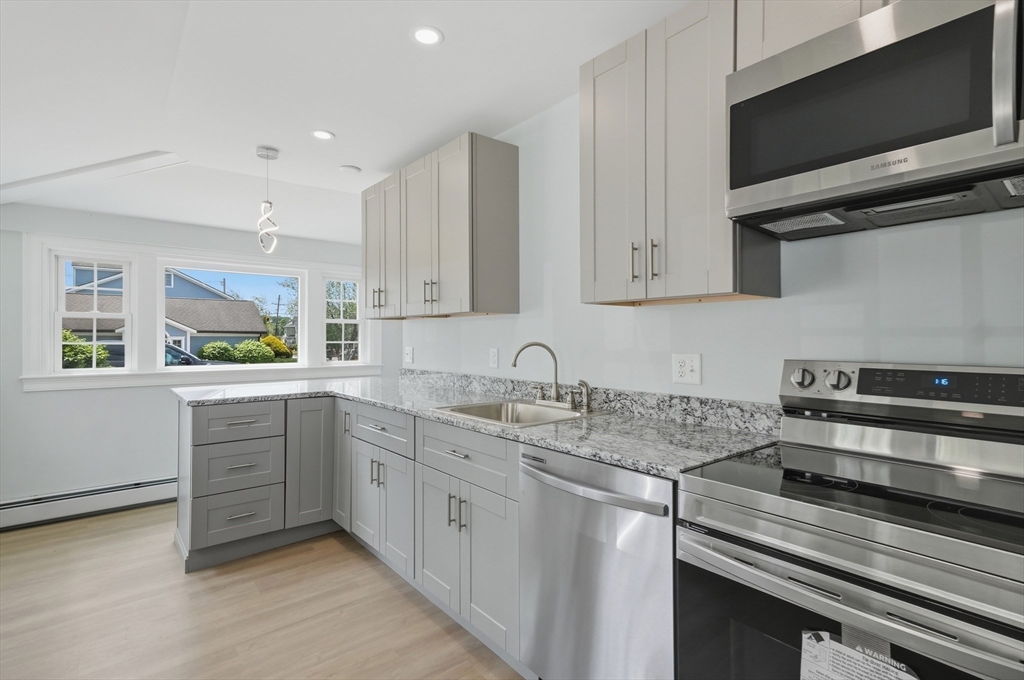 52 Pleasant Street Property Photo 15