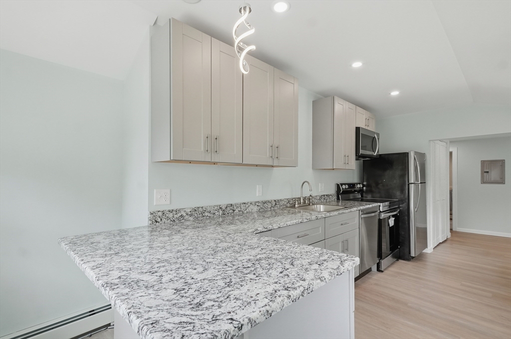 52 Pleasant Street Property Photo 16