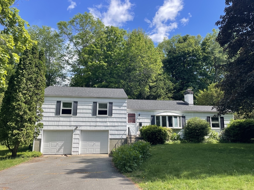 51 Jeffrey Ln Property Photo 1