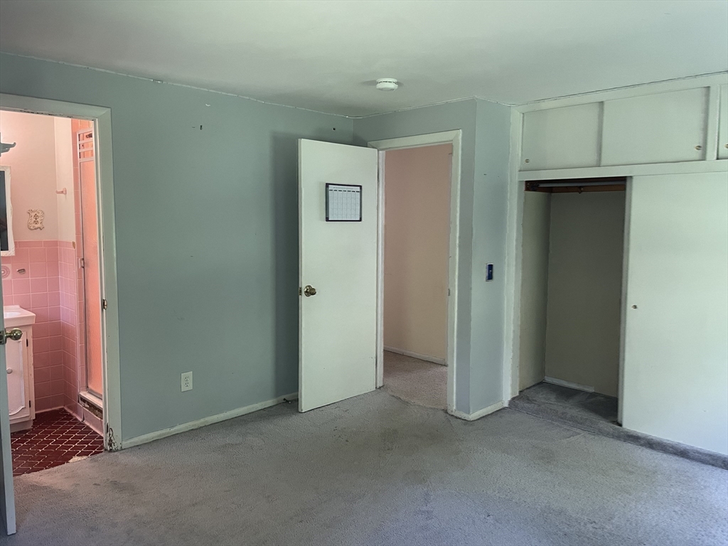 51 Jeffrey Ln Property Photo 32
