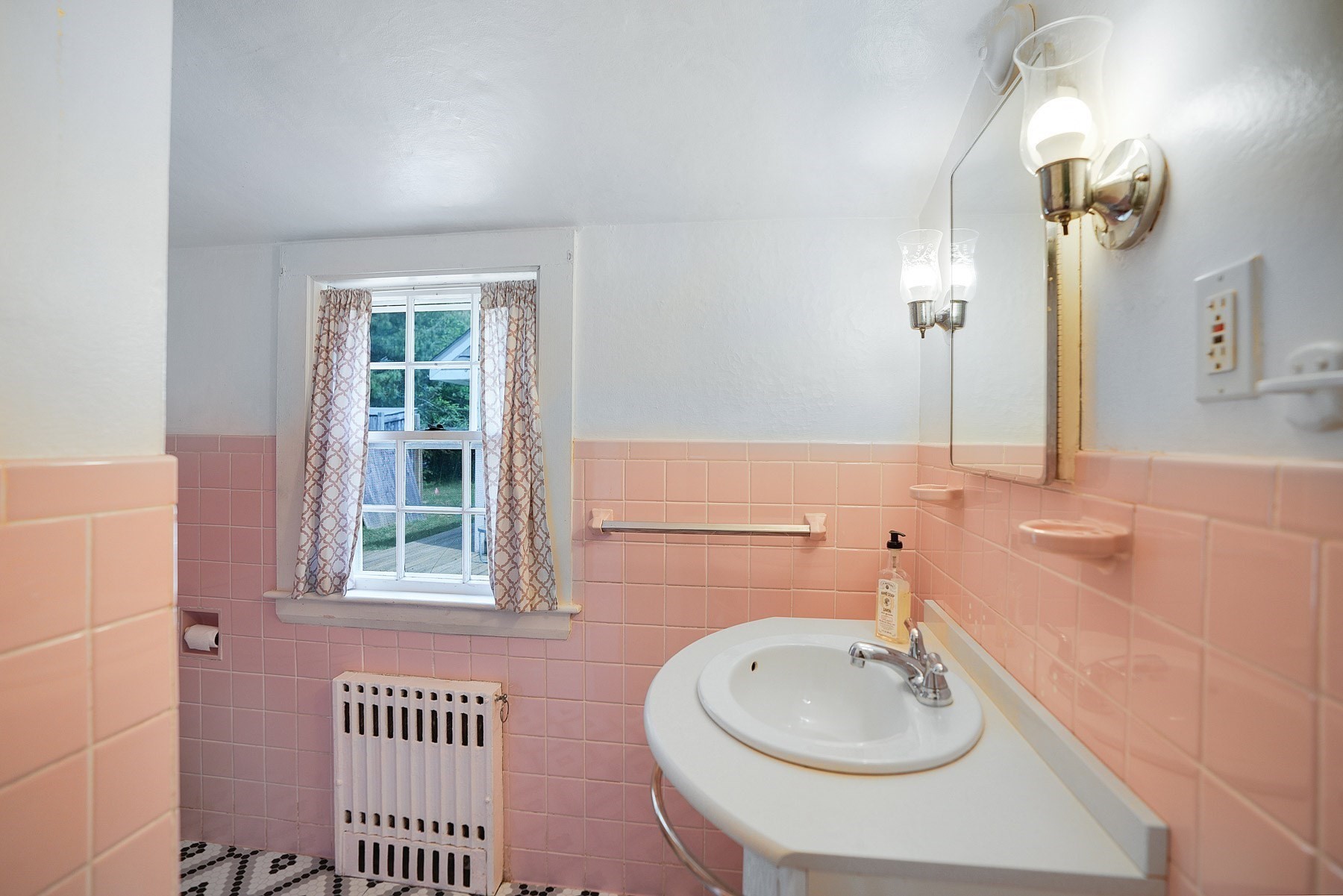 3 Troy Street Property Photo 18