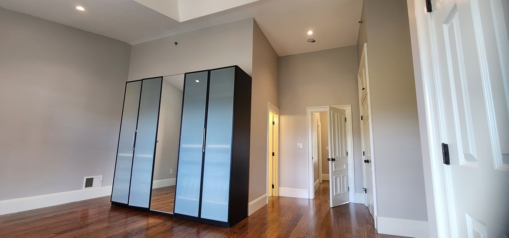 118 F Property Photo 15