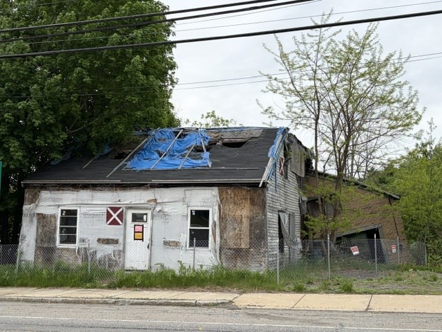 68 E Broadway Property Photo 1