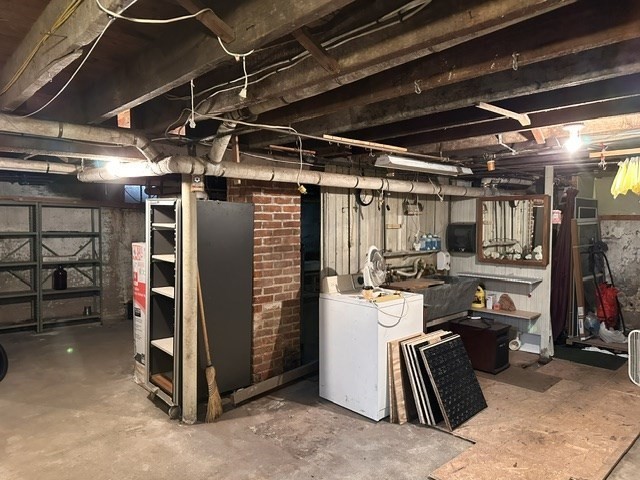 78 Whipple St Property Photo 20