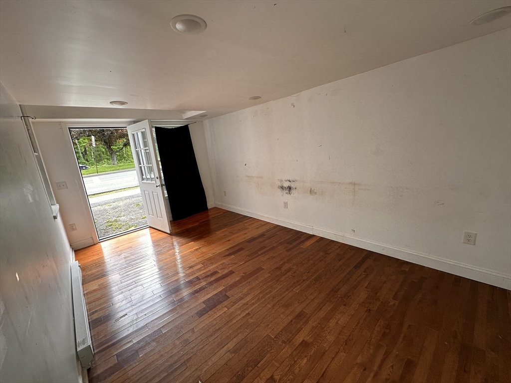 20 Bridge Property Photo 7