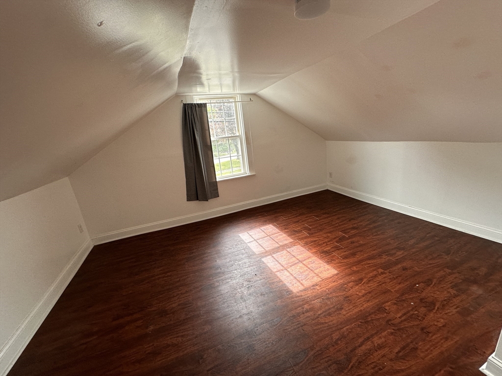 20 Bridge Property Photo 15