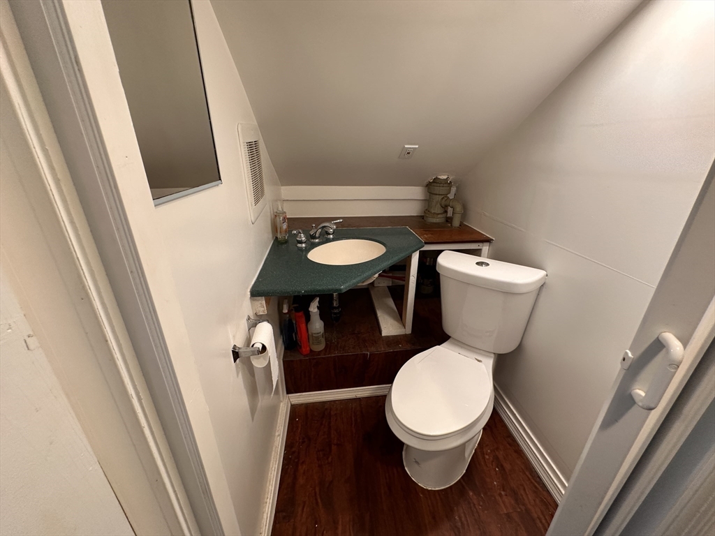 20 Bridge Property Photo 16