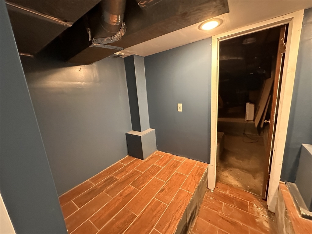 20 Bridge Property Photo 23