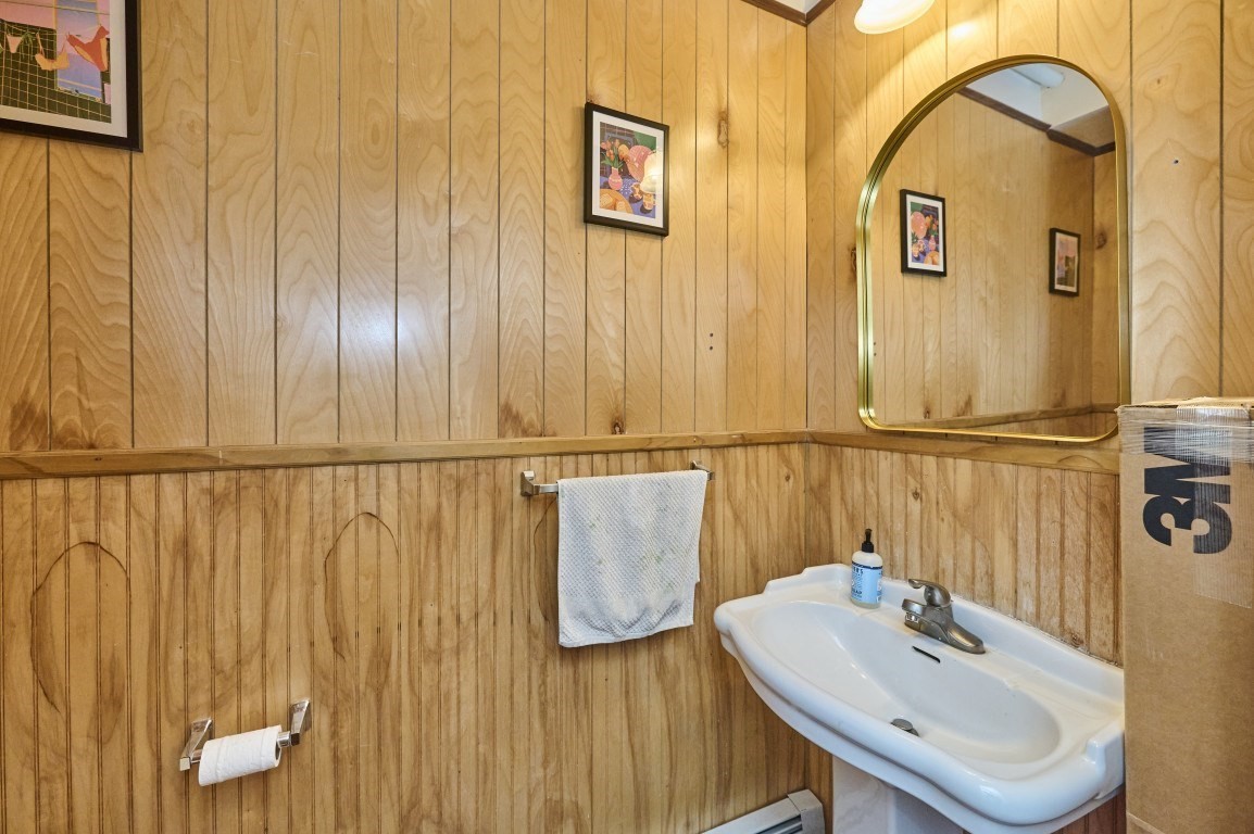 55 Elm St Property Photo 16