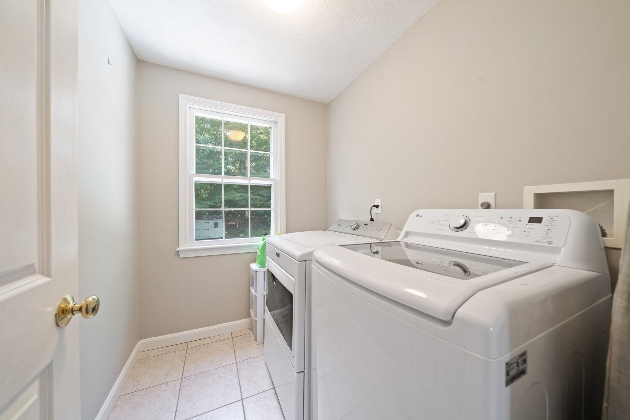 24 Pontiac Road Property Photo 28