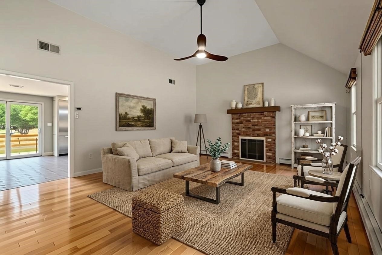 17 Leonard St Property Photo 13