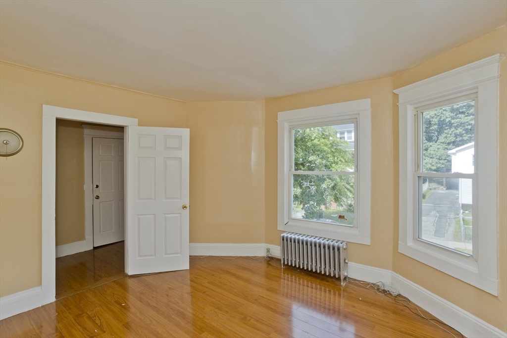 116-118 Massasoit St Property Photo 20
