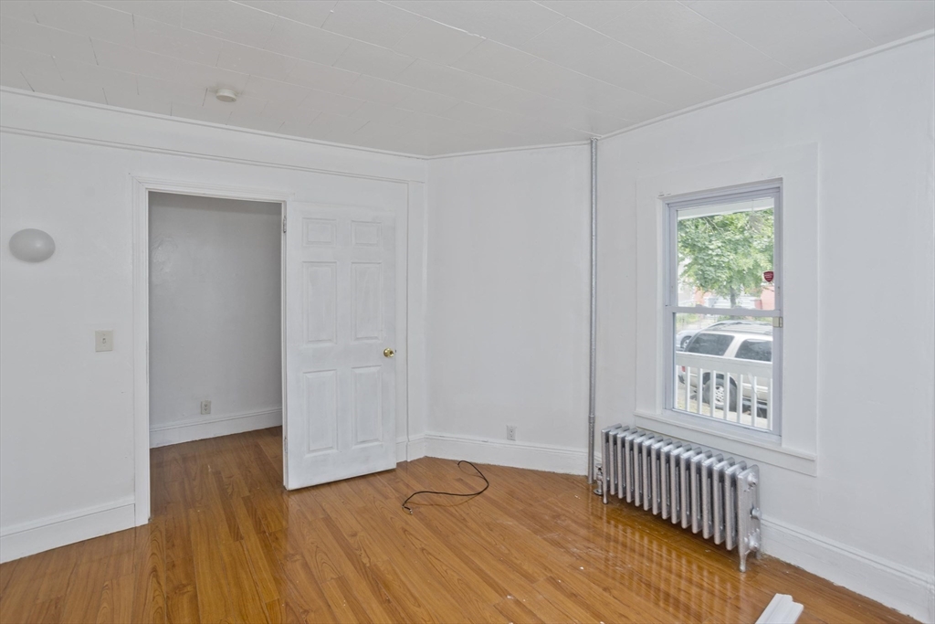 116-118 Massasoit St Property Photo 23