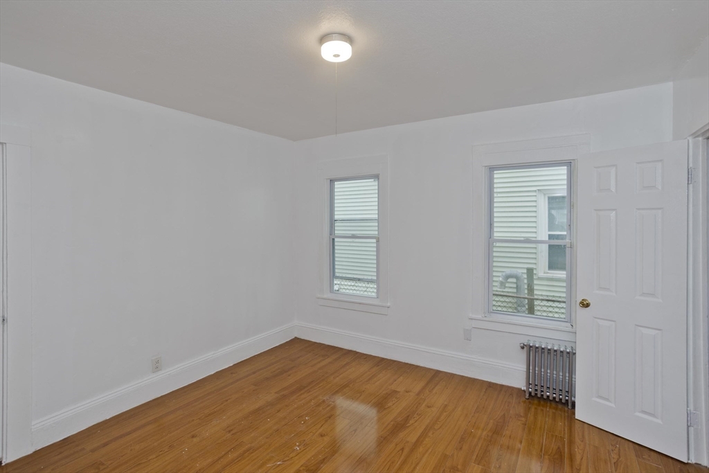116-118 Massasoit St Property Photo 28