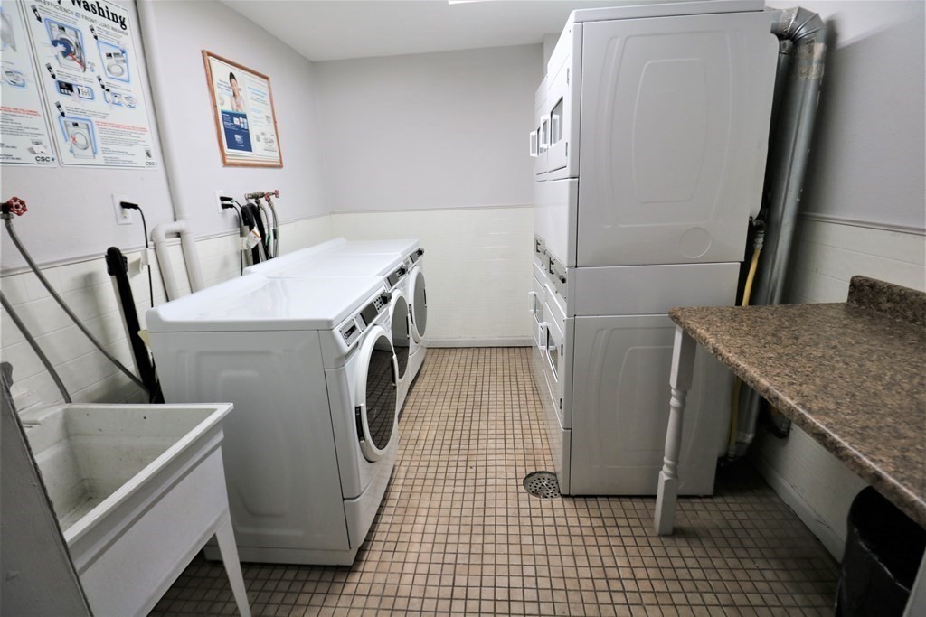 400 Governors Drive # 5 Property Photo 12