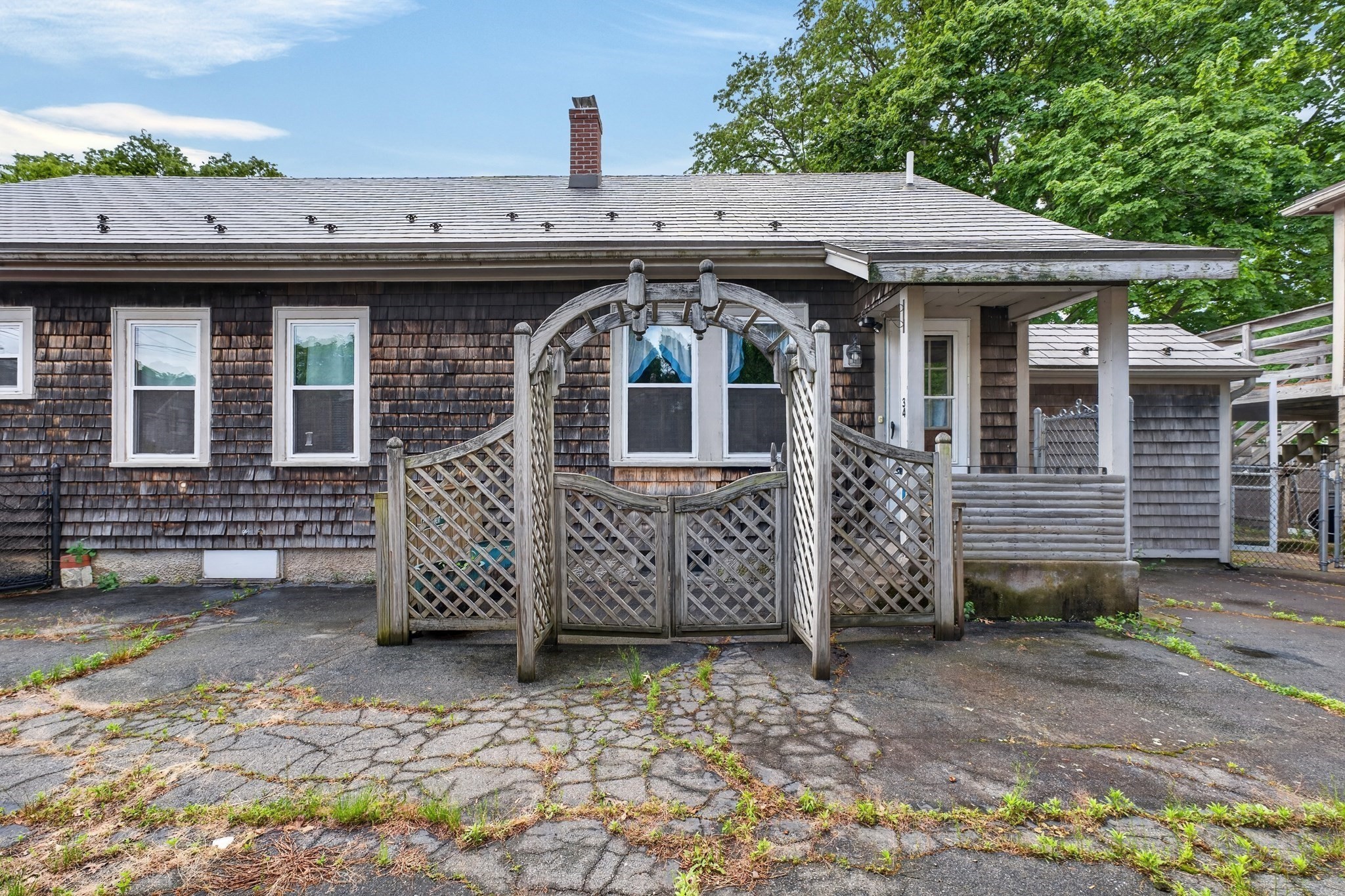 34 Bridge St Property Photo 6