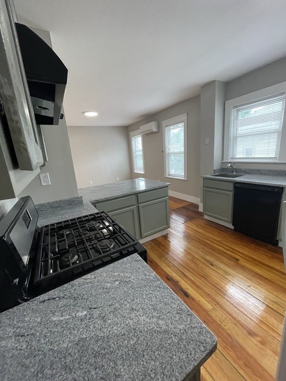 15 Daniels St # 2 Property Photo 2