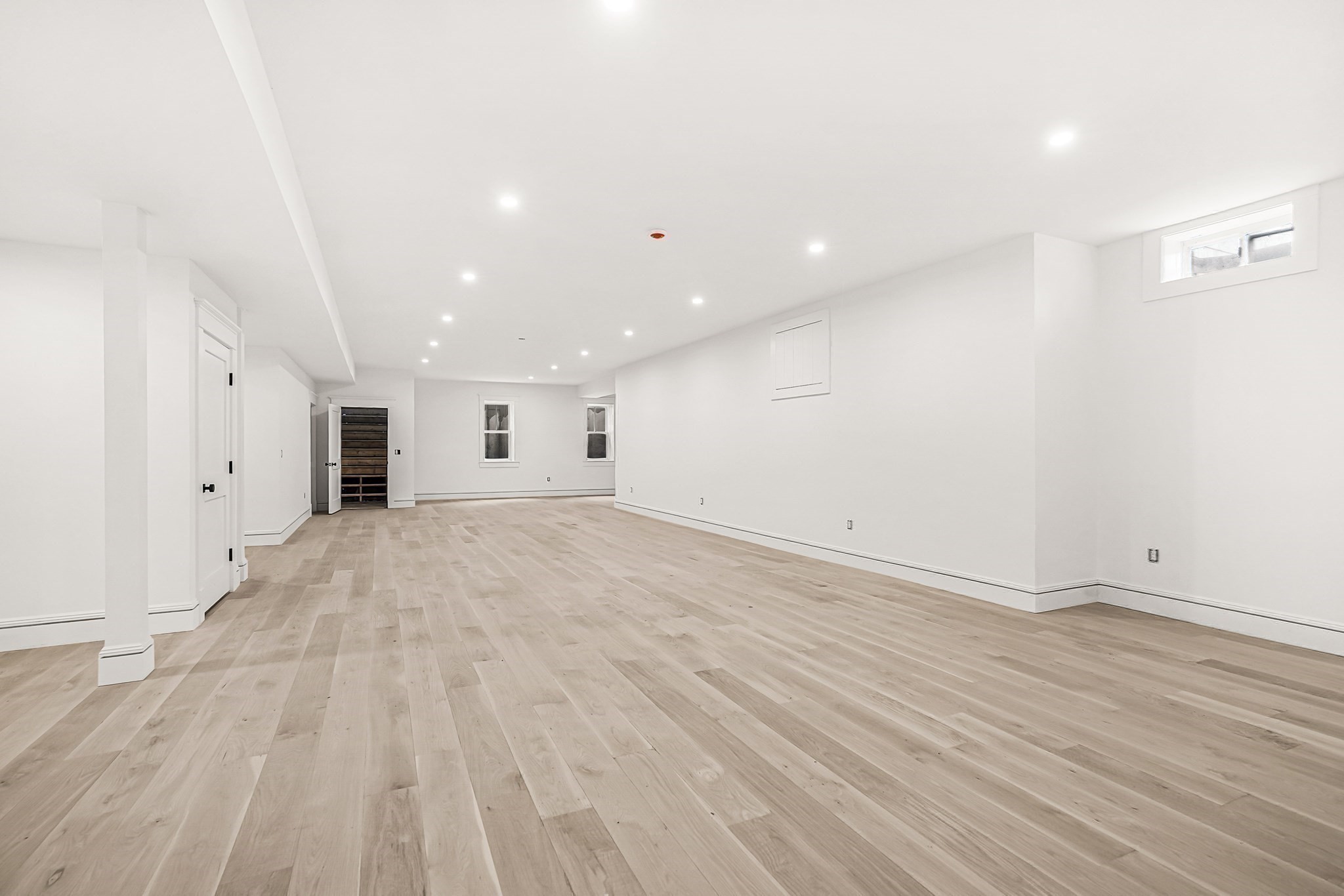 9 Suttons Way Property Photo 15