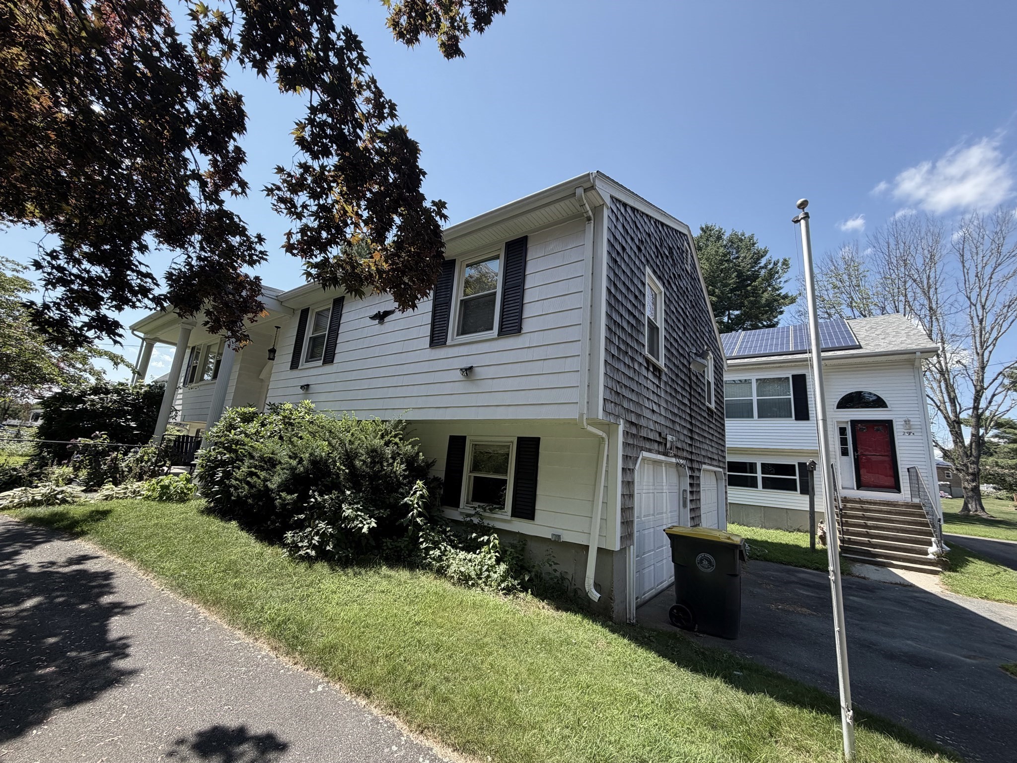 297 Elm St Property Photo 1