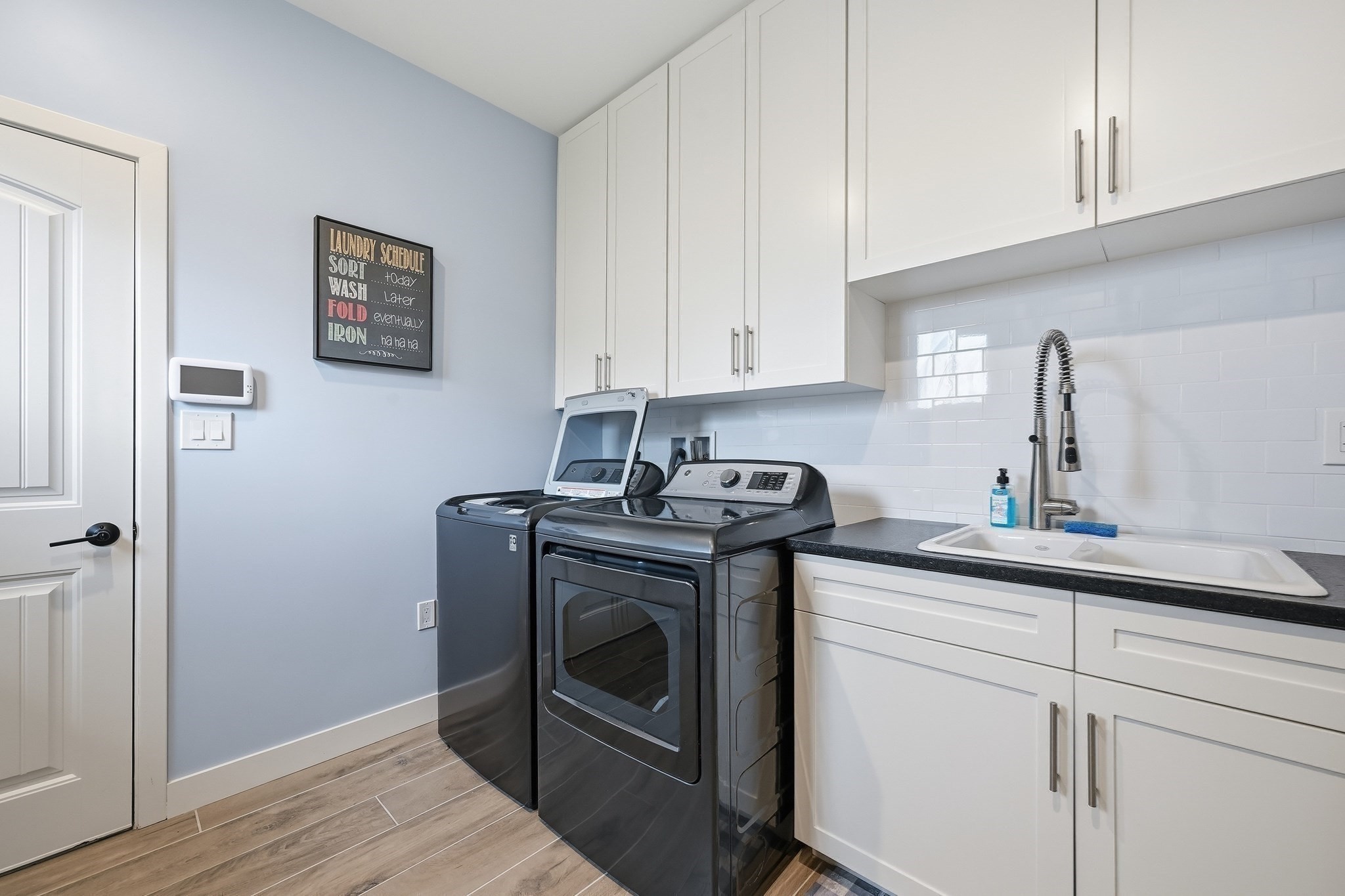 246 Howland Rd Property Photo 29