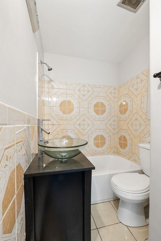 3 Ware St Property Photo 12