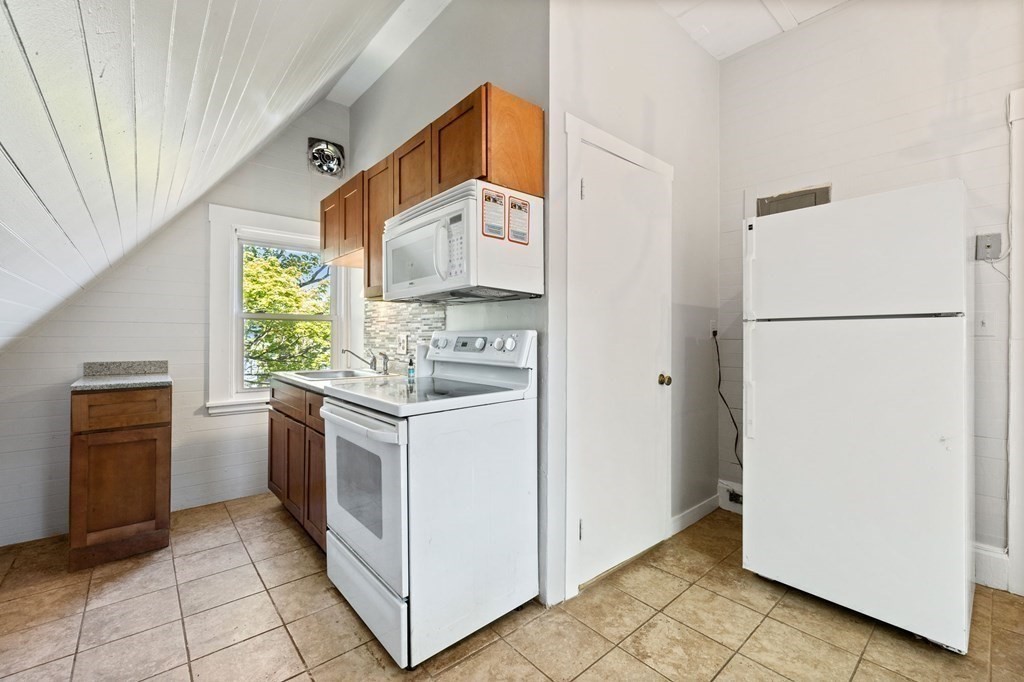 3 Ware St Property Photo 14