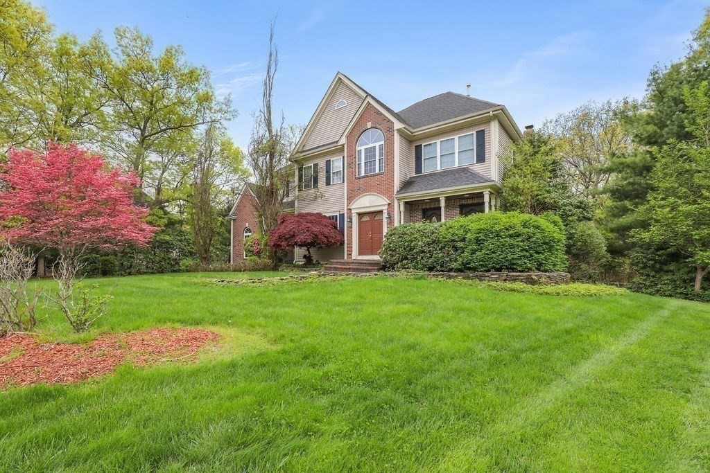 12 Kristen Circle Property Photo 1