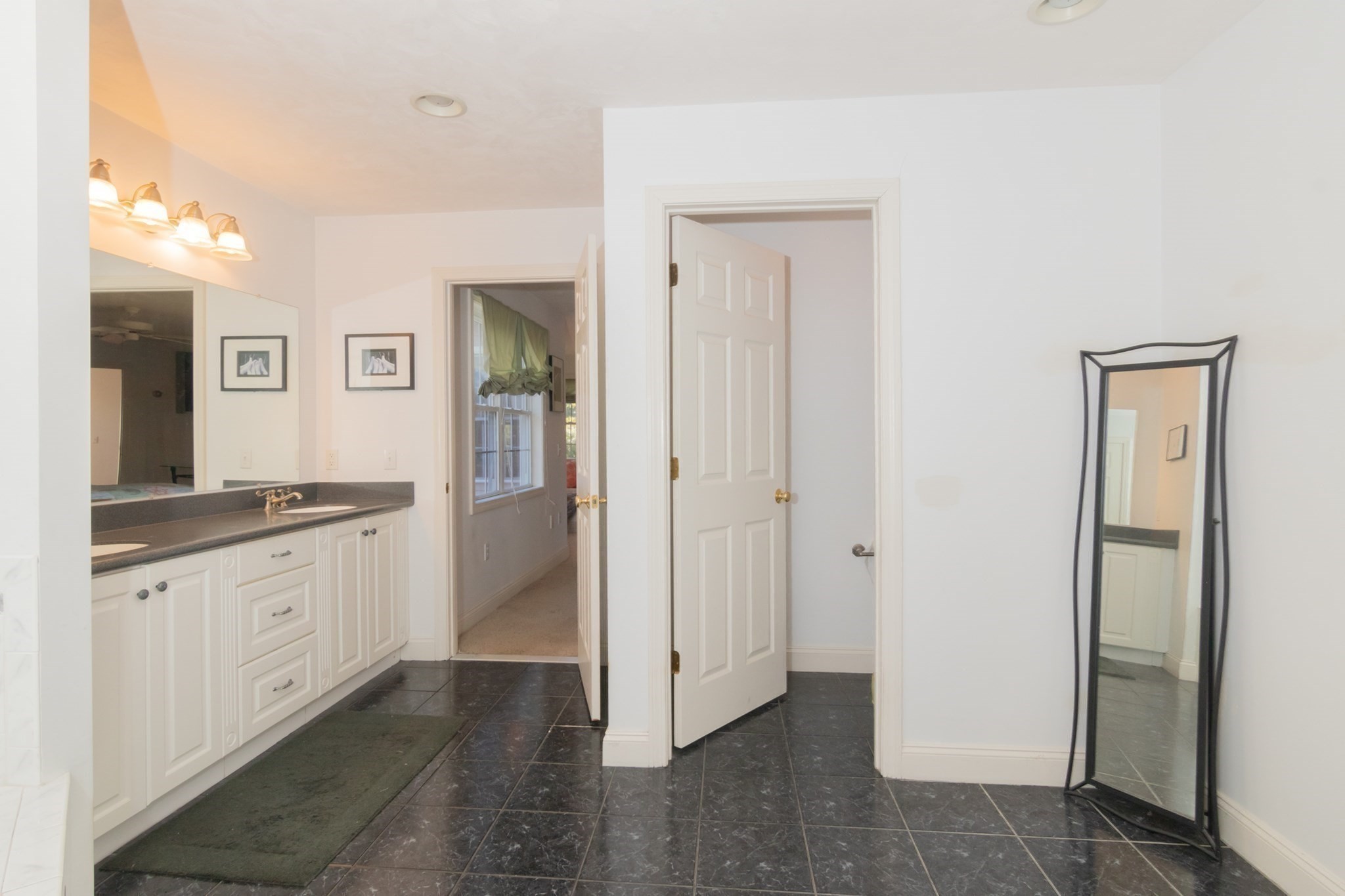 12 Kristen Circle Property Photo 25