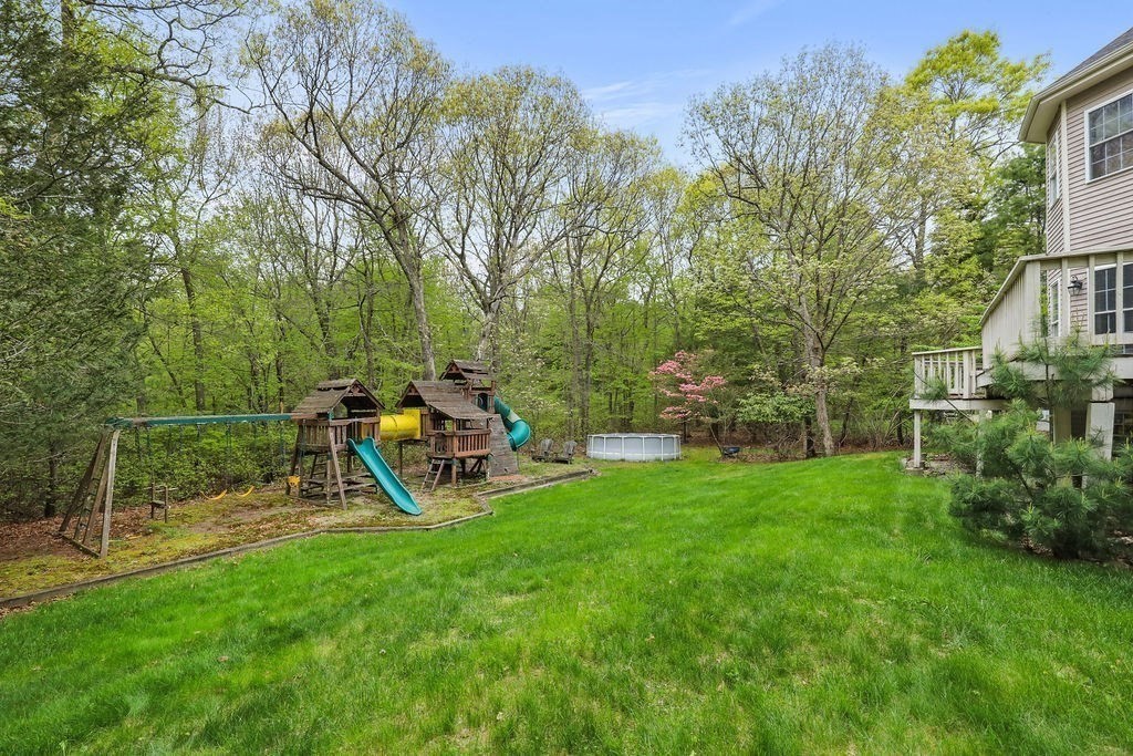 12 Kristen Circle Property Photo 32