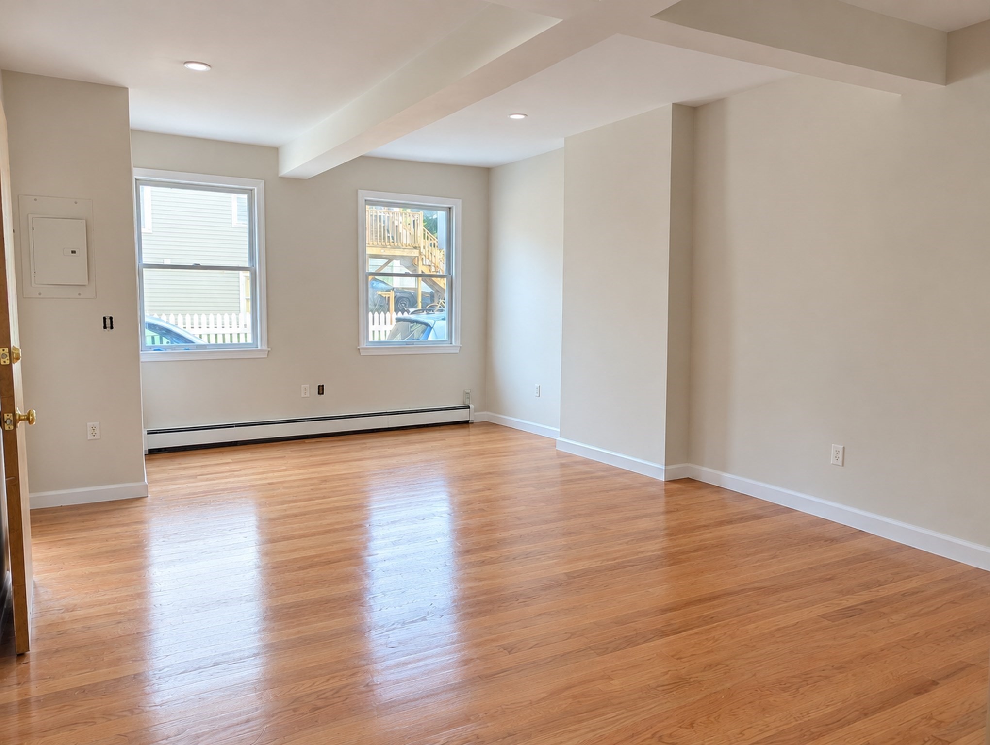 1 Glover Ct # 1 Property Photo 1