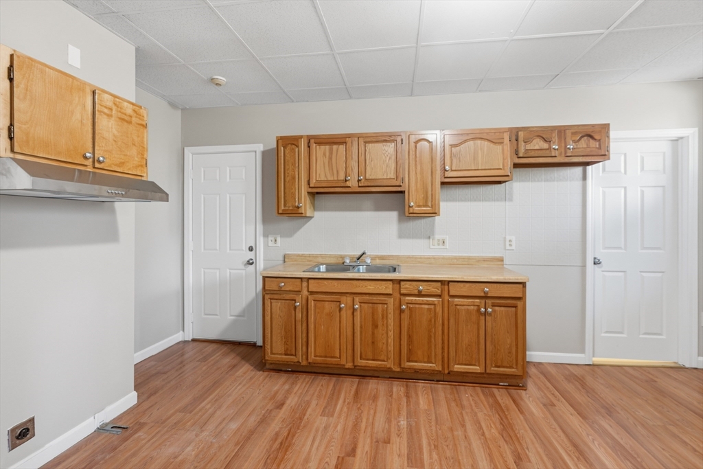 194 Lyman St # 15 Property Photo 3