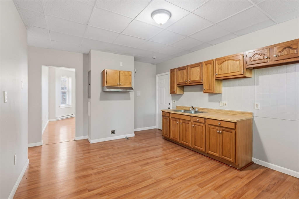194 Lyman St # 15 Property Photo 4