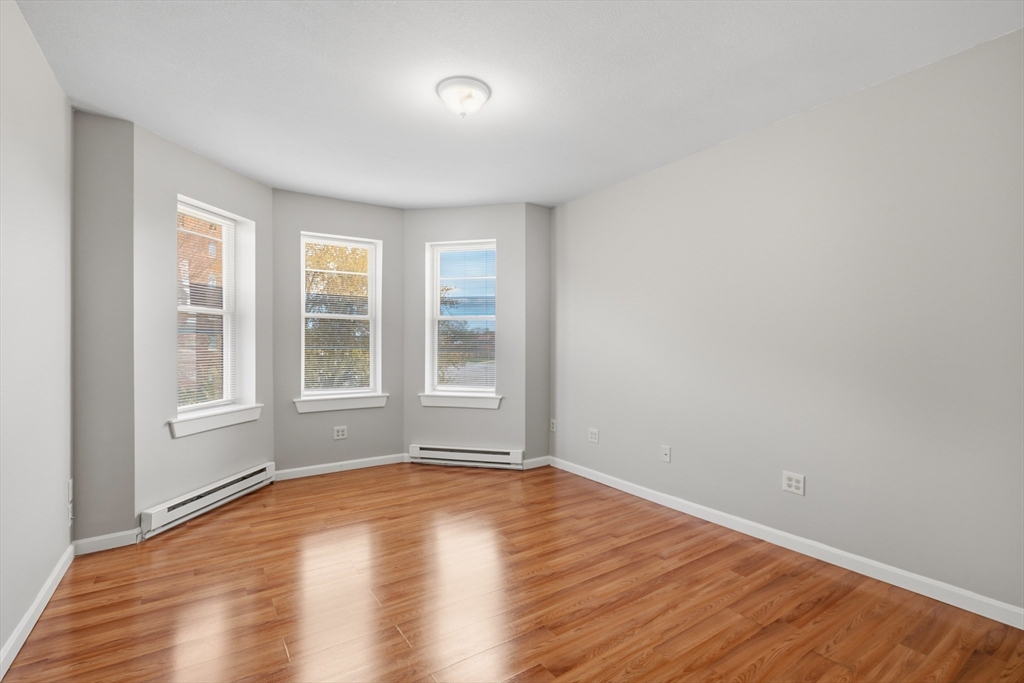 194 Lyman St # 15 Property Photo 5