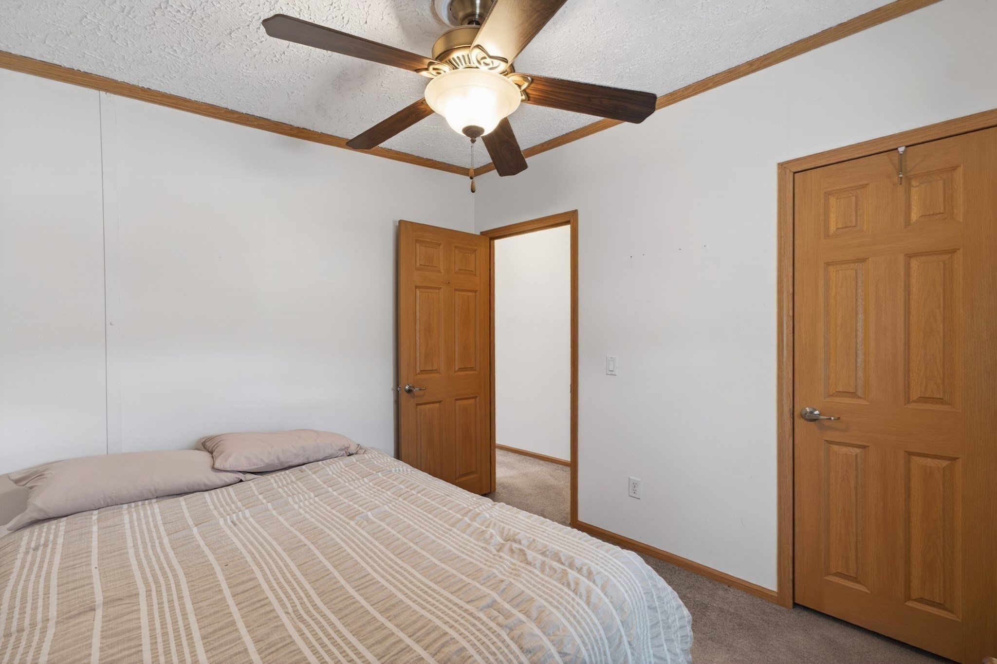 96 Songbird Ln Property Photo 14