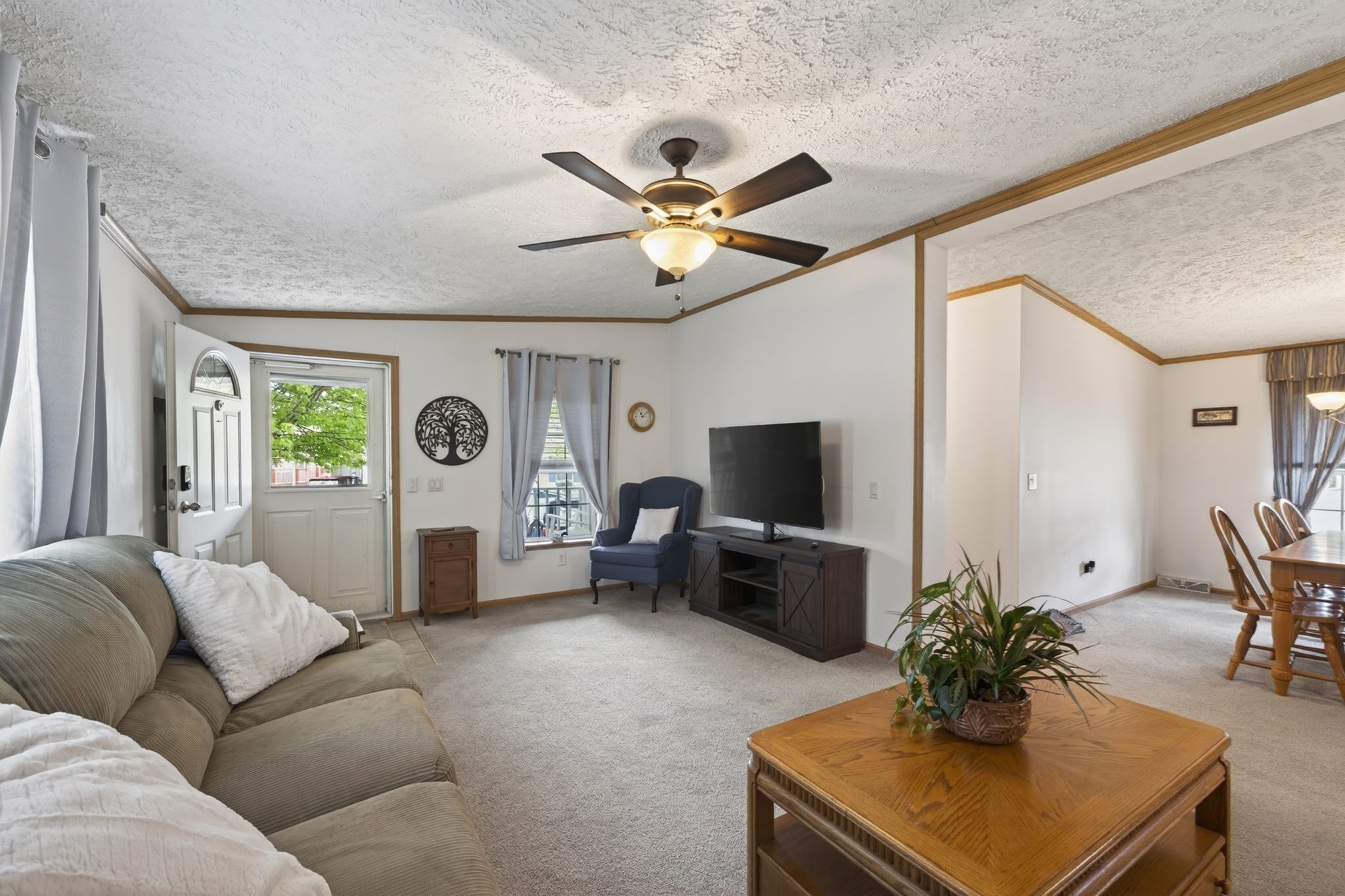 96 Songbird Ln Property Photo 16