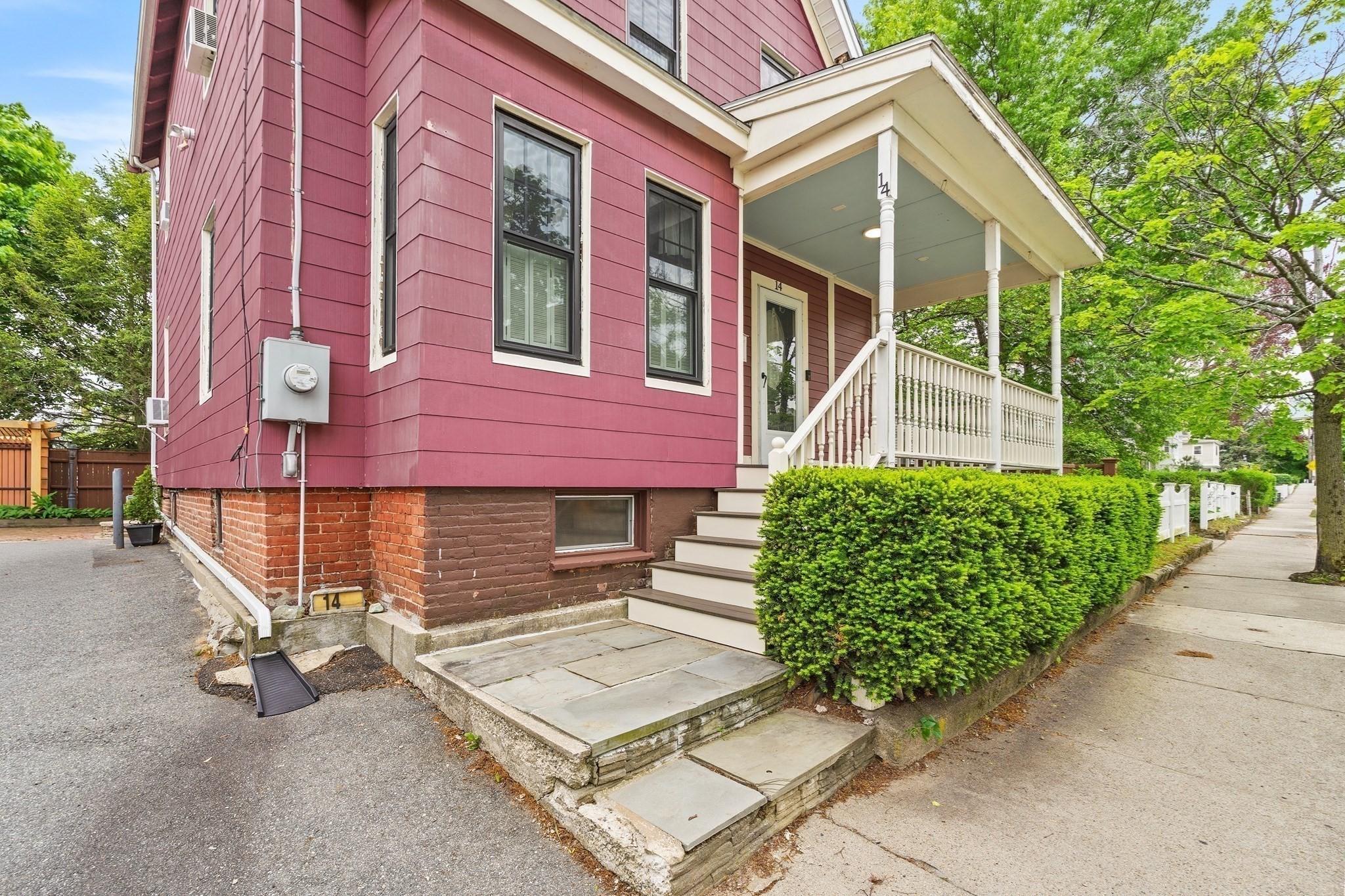 14 Wareham Property Photo 2