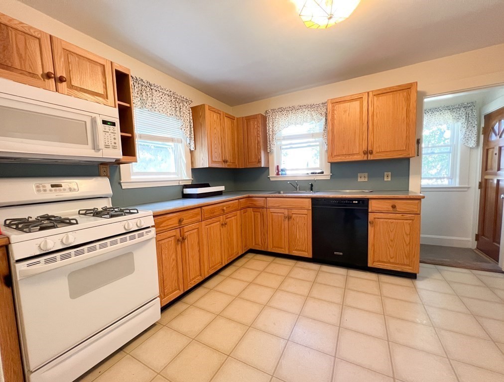 15 Ledyard # 15 Property Photo 8