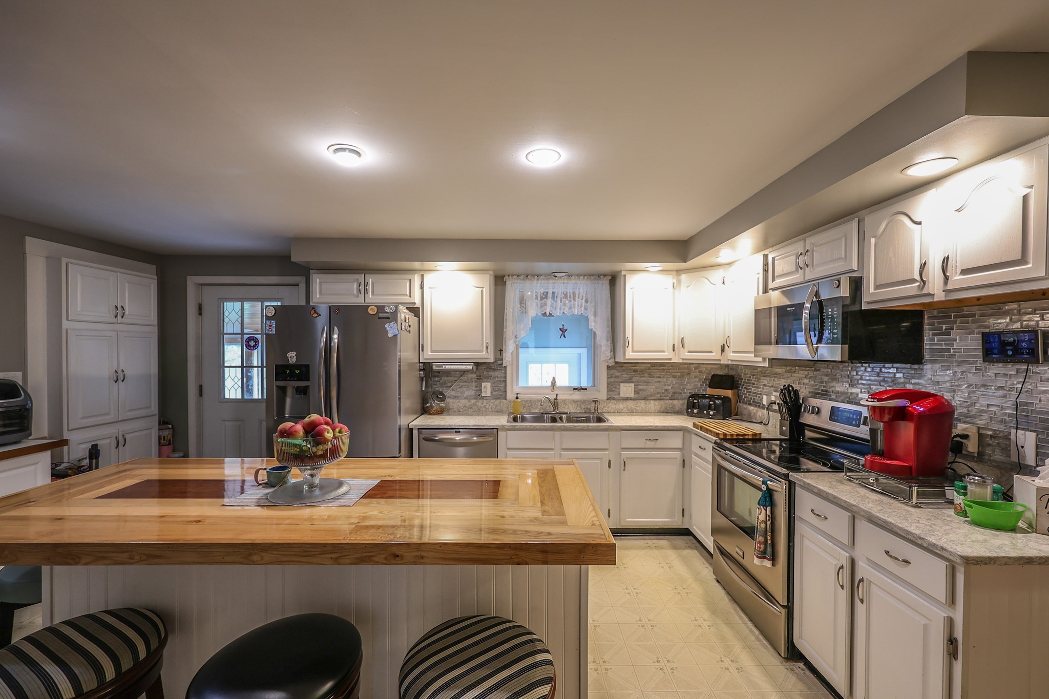 167 South Shelburne Rd. Property Photo 10