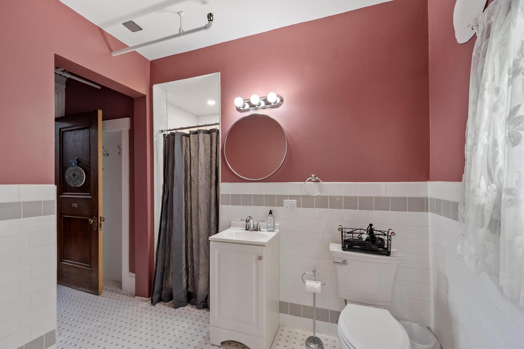 75 E Main St Property Photo 22