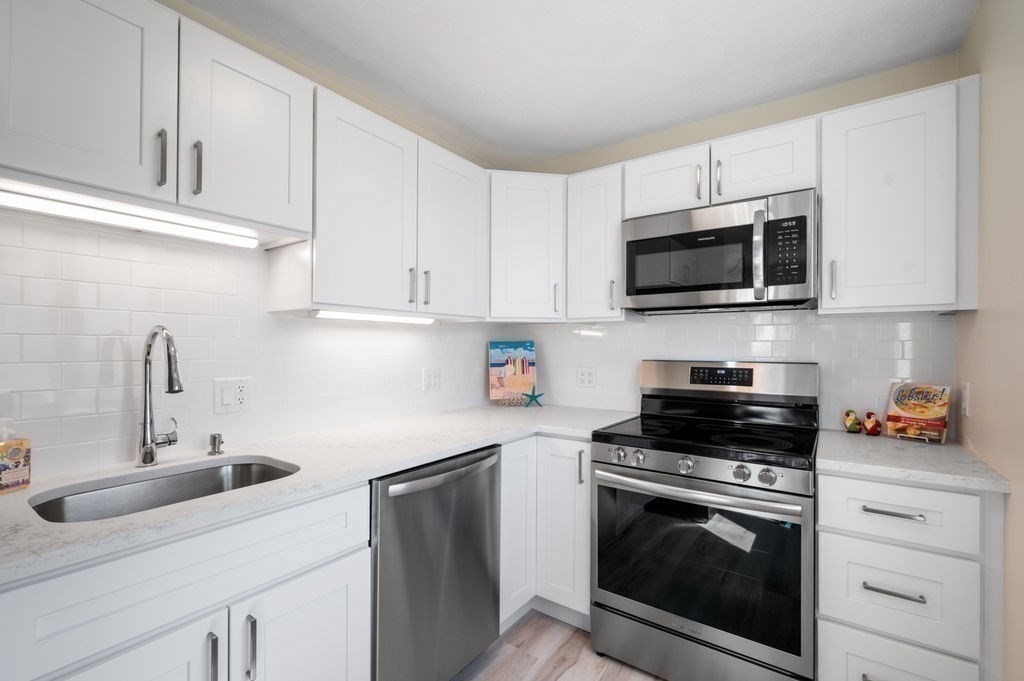 178 North End Blvd # A Property Photo 7