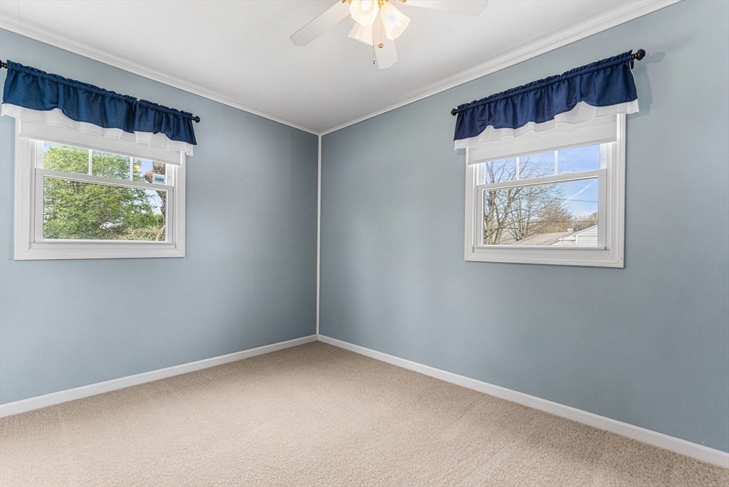 64 Rochford Cir Property Photo 11