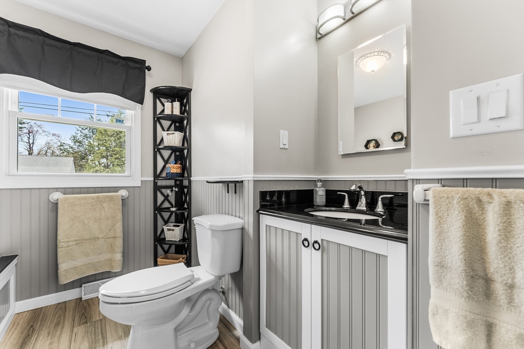 64 Rochford Cir Property Photo 12