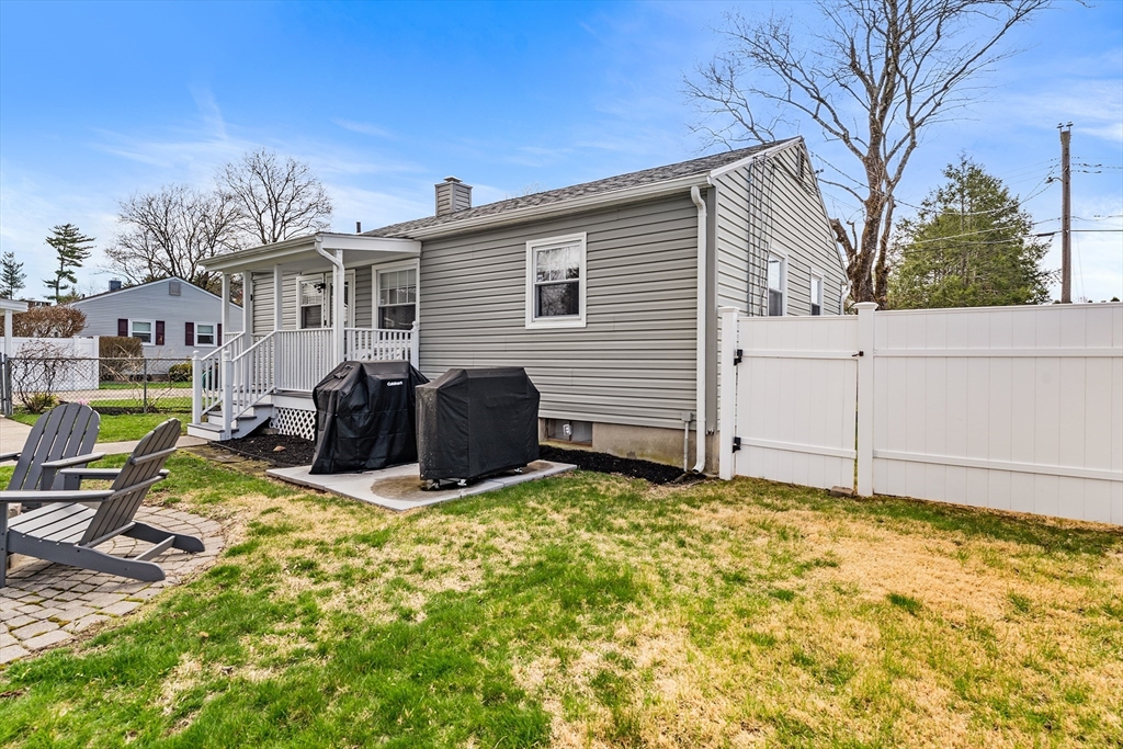 64 Rochford Cir Property Photo 32
