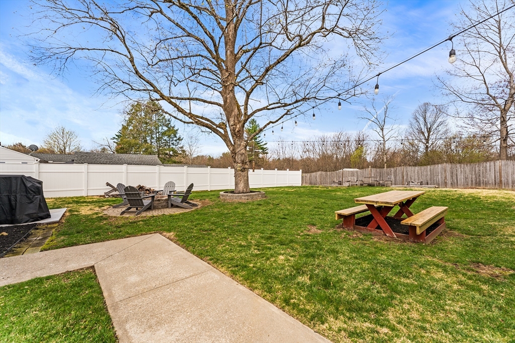 64 Rochford Cir Property Photo 33