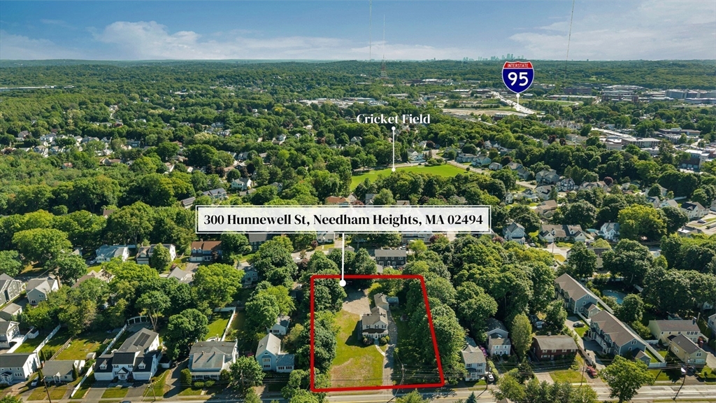 300 Hunnewell Street Property Photo 5