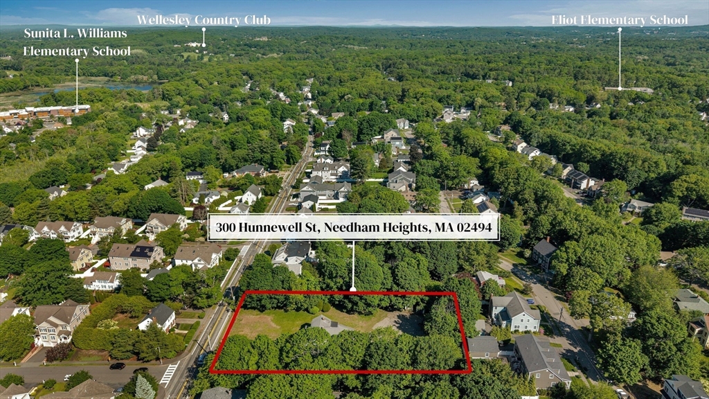 300 Hunnewell Street Property Photo 8
